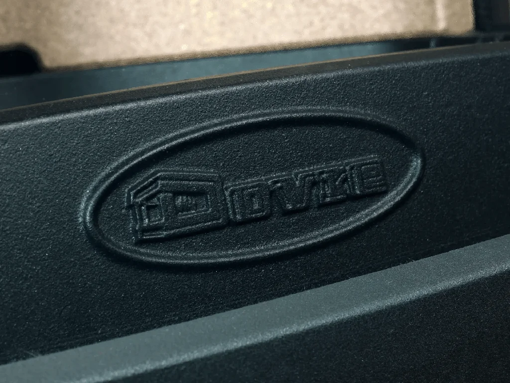 DOVRE cast iron surface with embossed logo
